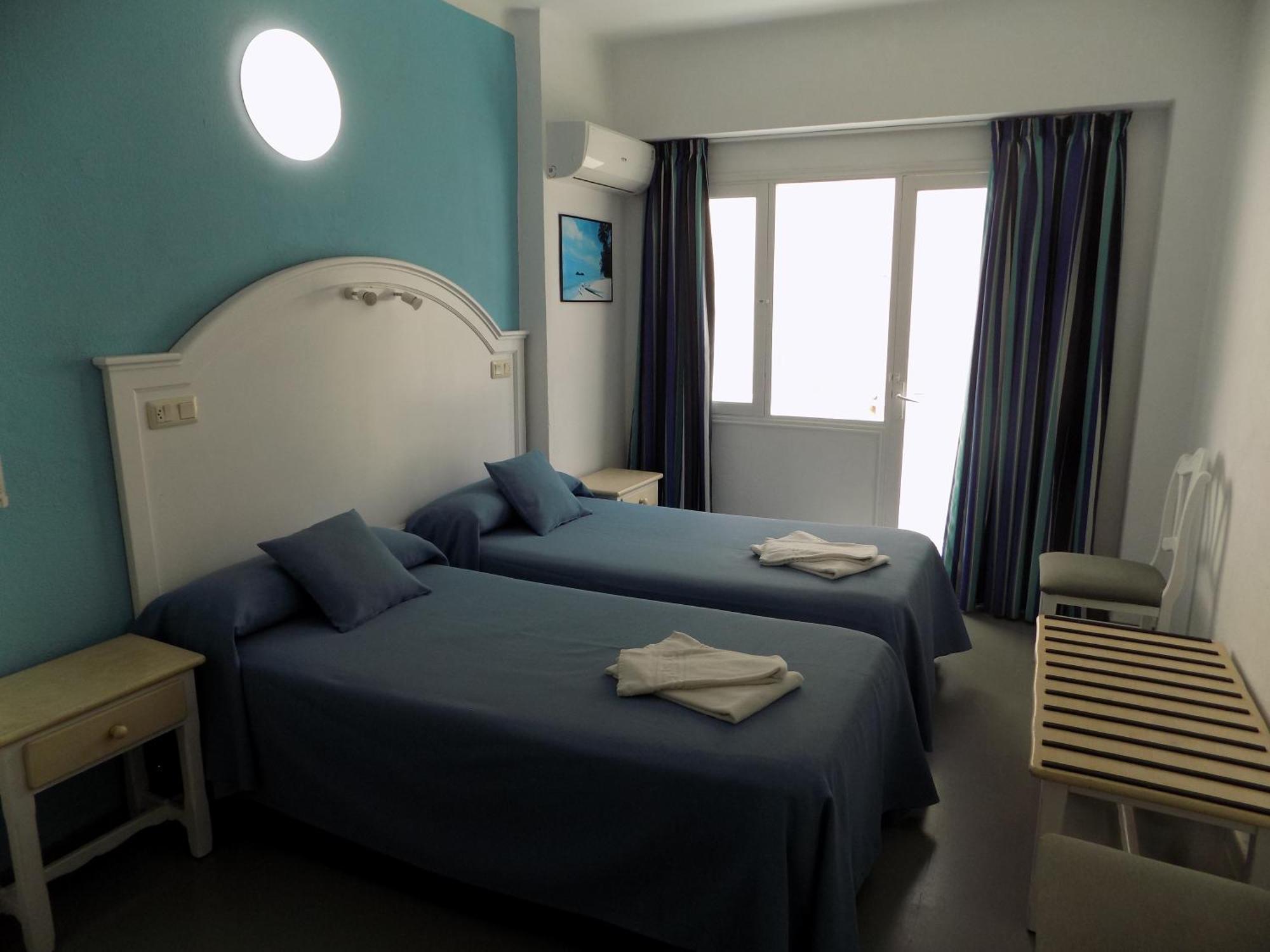 Maruja Hotel *